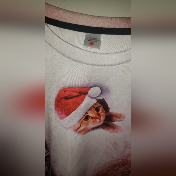 The ugliest Christmas sweatshirt. Size XL. - Picture 4 of 5